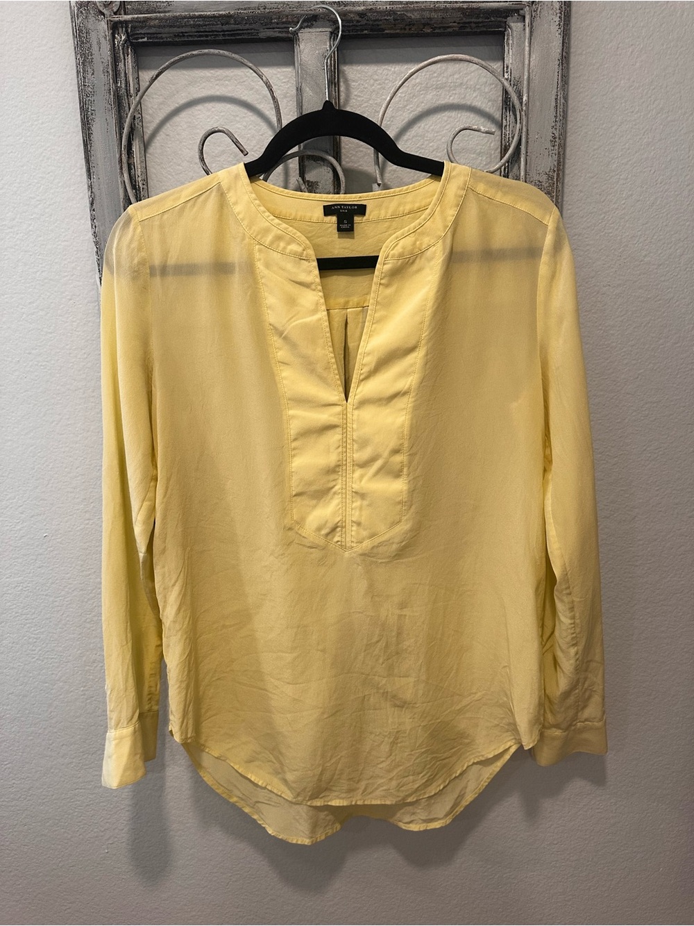 Ann Taylor Pale Yellow Split-Neck Long Sleeve Blouse from pure Silk